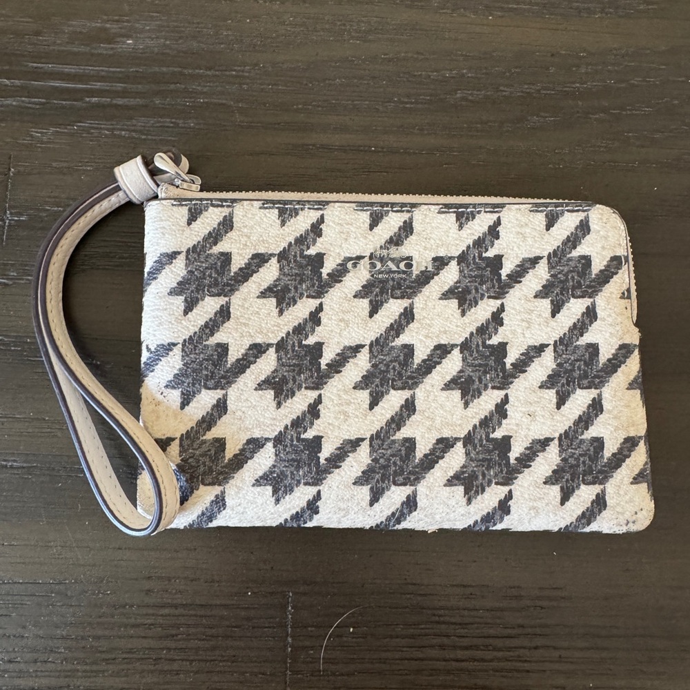 Coach Black and White Patterned Wristlet